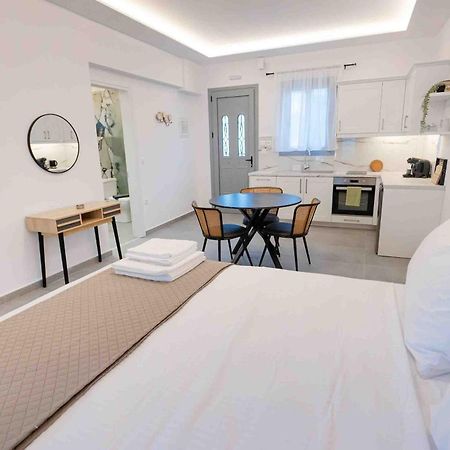 Sophie'S Apartments 3&4 Poros Town Екстериор снимка
