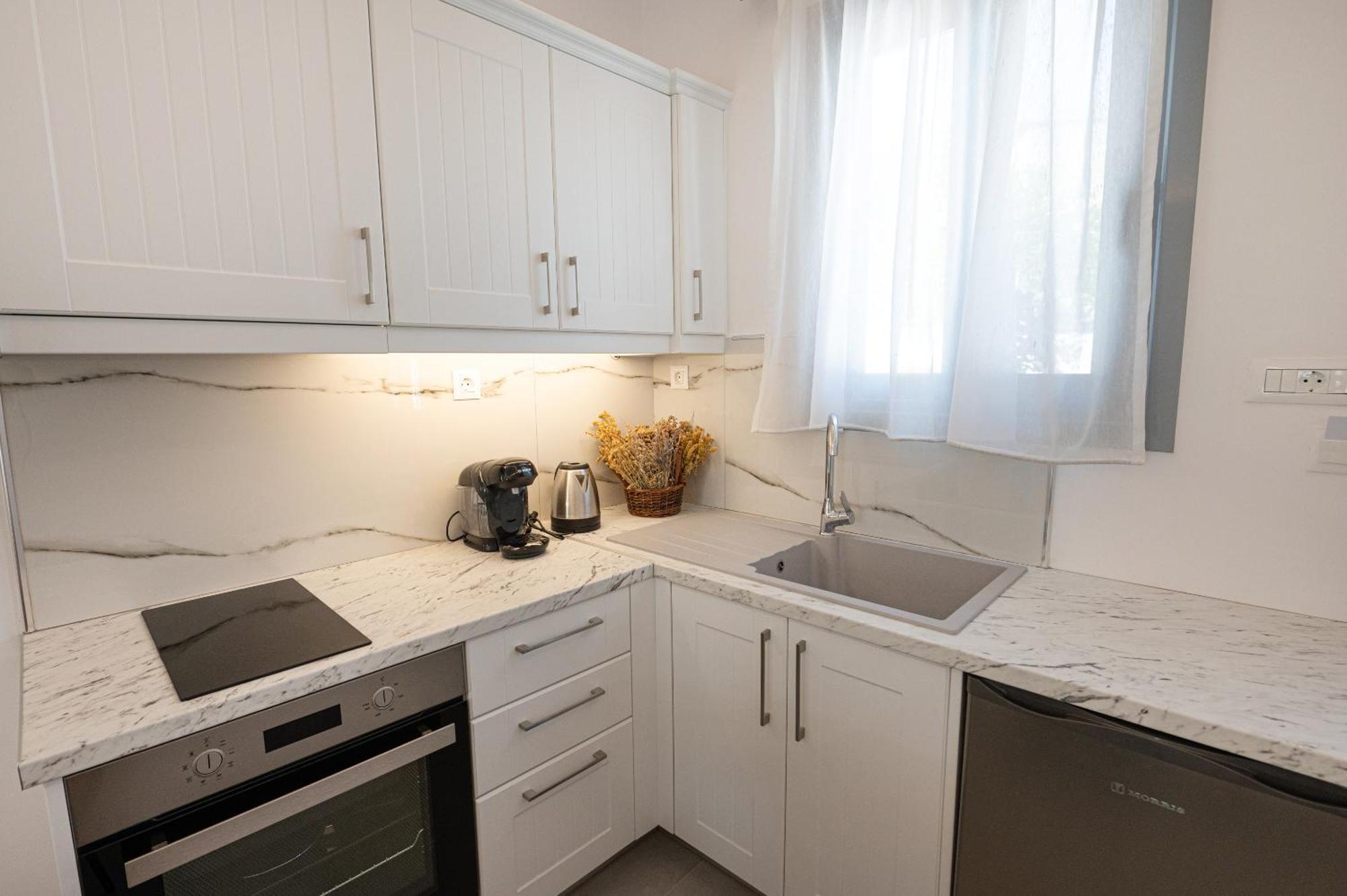 Sophie'S Apartments 3&4 Poros Town Екстериор снимка