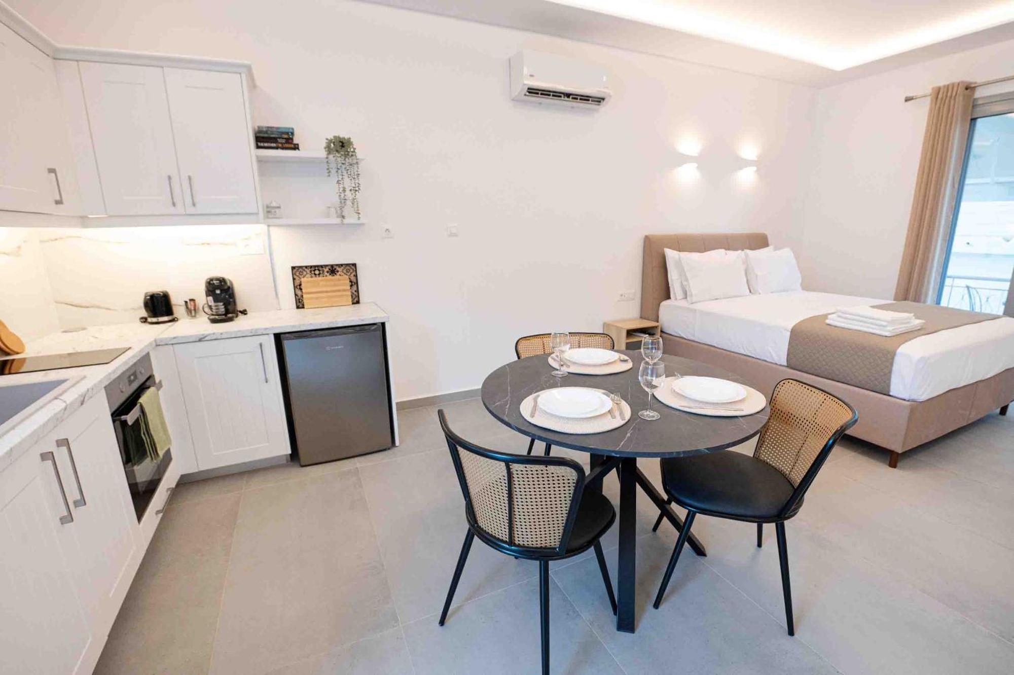 Sophie'S Apartments 3&4 Poros Town Екстериор снимка